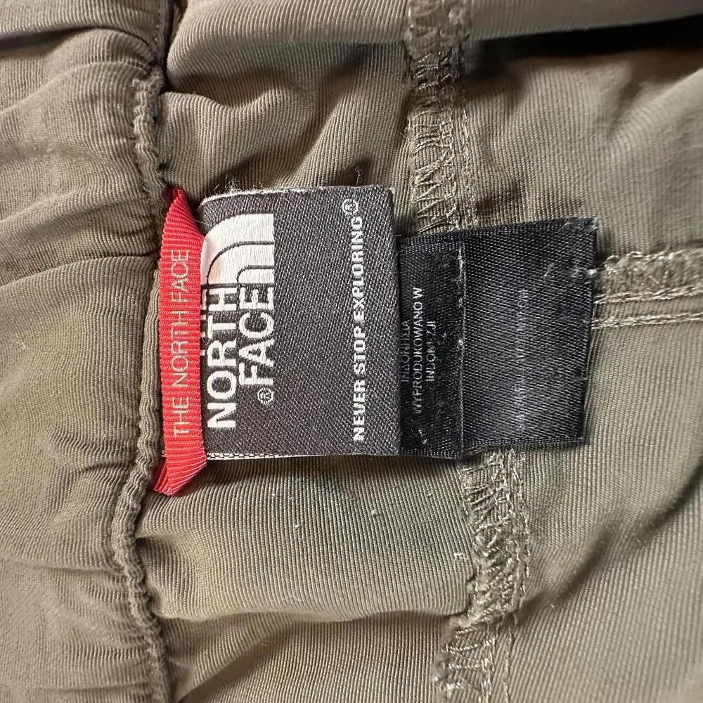 The North Face Men's Cargo‎ Shorts, Size Large, Olive Green